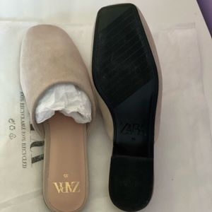 Zara | Shoes | Zara Square Toe Split Leather Flat Mule Size 5 | Poshmark